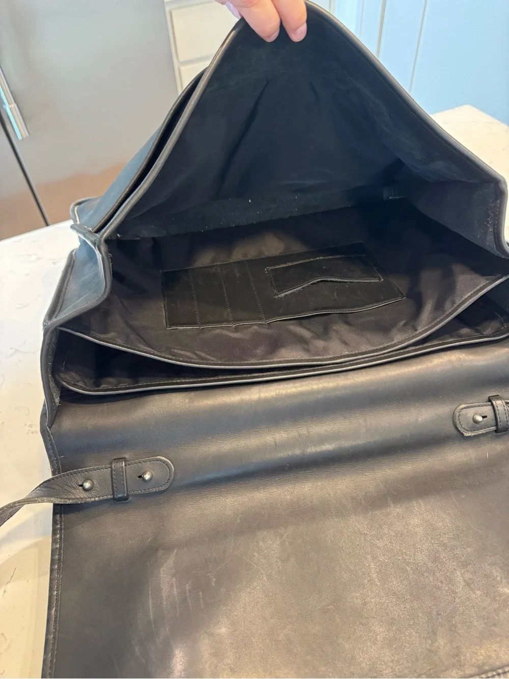 Vintage Coach Y2K Messenger Madison Unisex Black Leather #5325